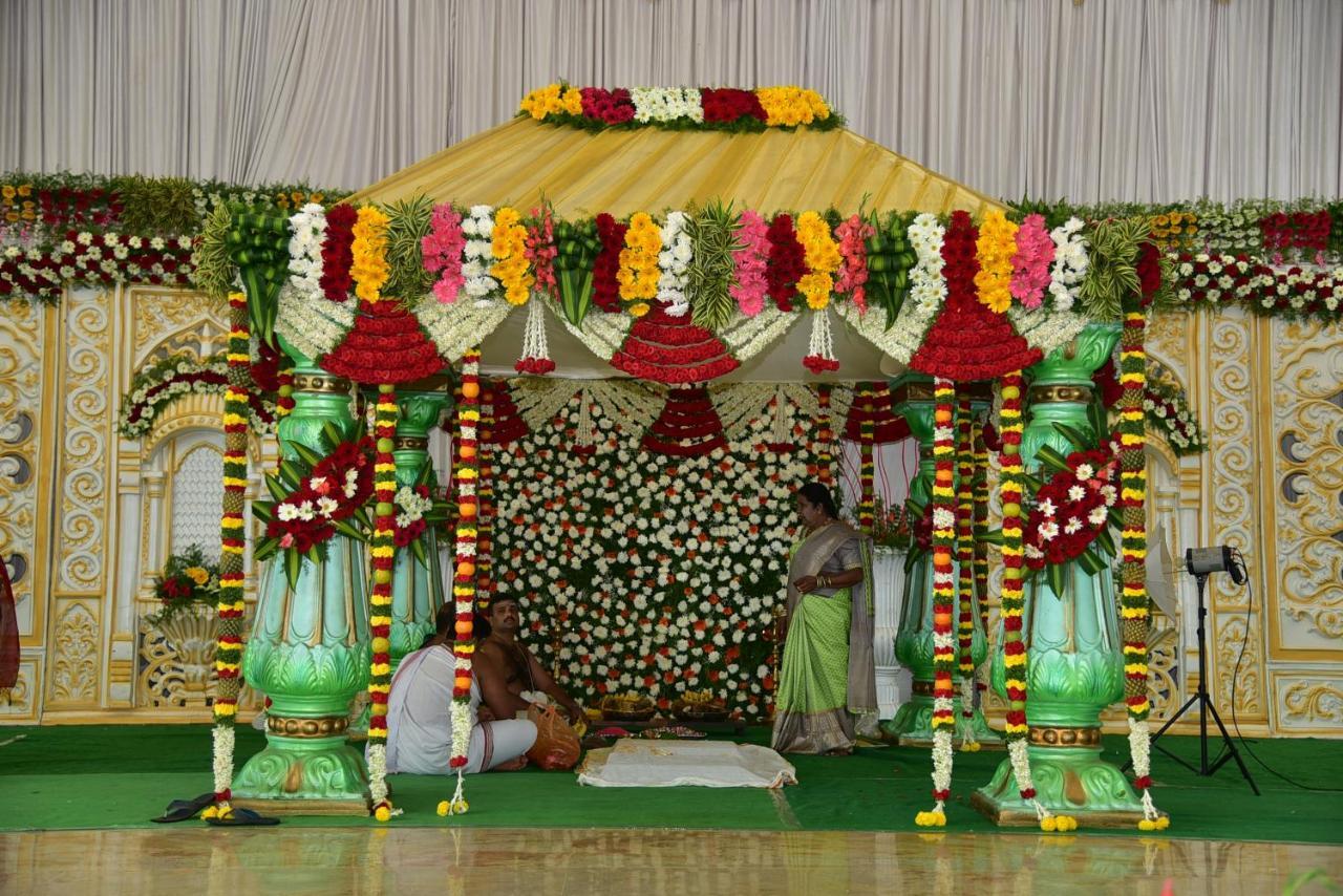 Vistar Pavithra Vivaha Convention Hall Jigani Esterno foto