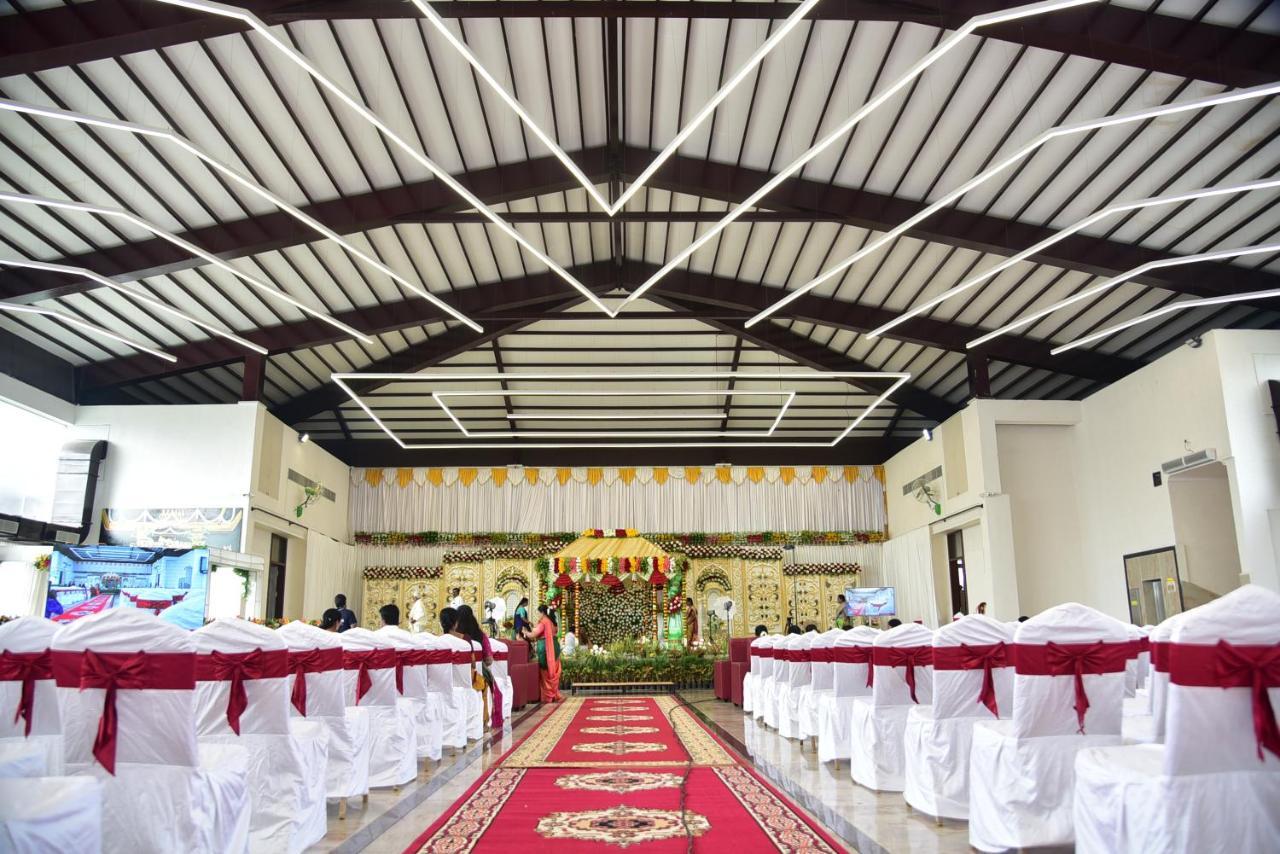 Vistar Pavithra Vivaha Convention Hall Jigani Esterno foto