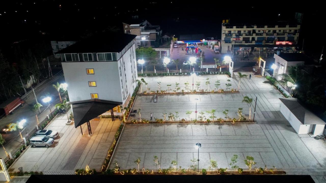 Vistar Pavithra Vivaha Convention Hall Jigani Esterno foto